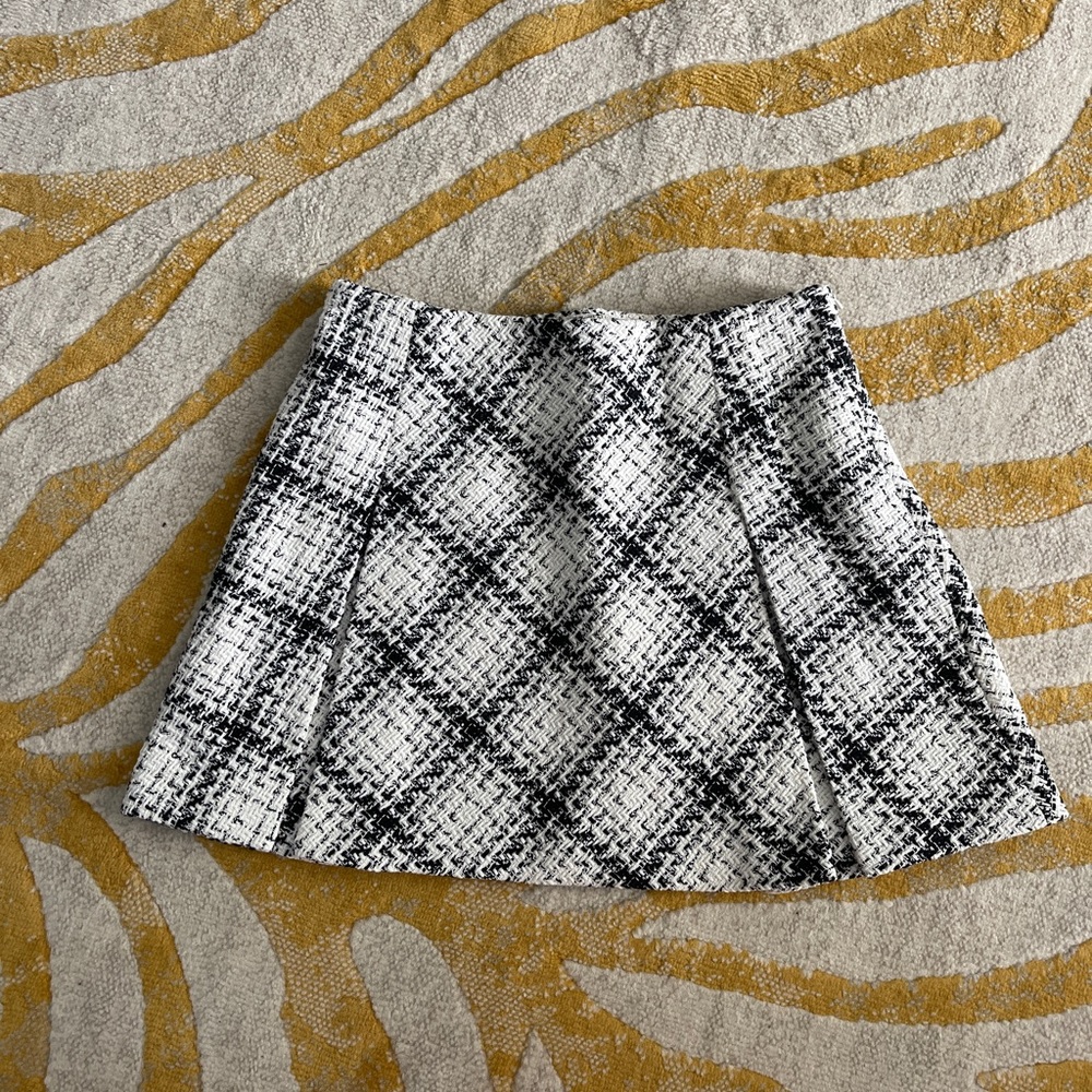 Zara PLEATED Tweed skirt